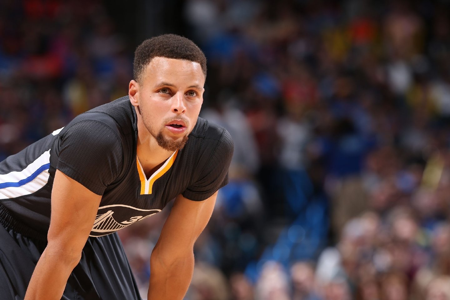 开云体育app-NBA球员在比赛中耀眼表现成为焦点